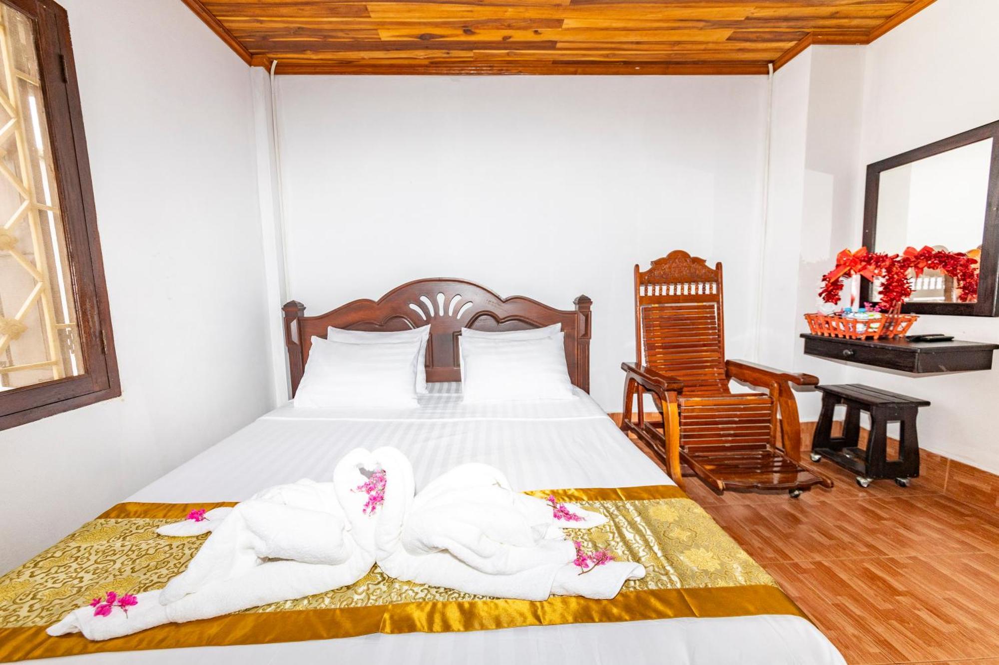 Nirasim Villa Luang Prabang Esterno foto