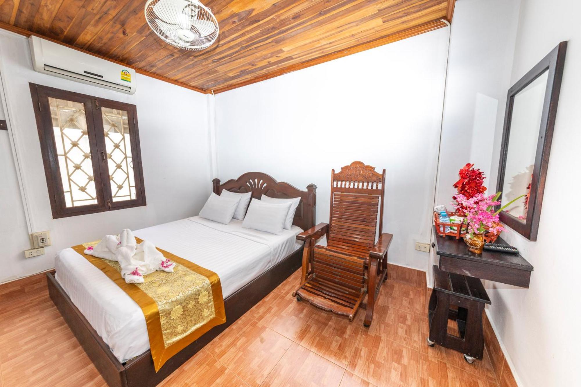 Nirasim Villa Luang Prabang Esterno foto
